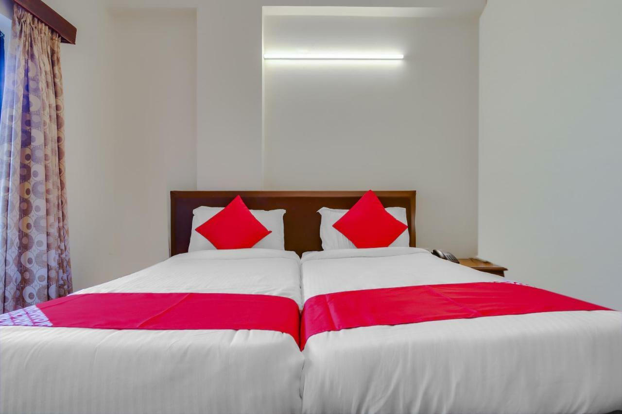Collection O 45765 Xavier Beach Resort Кандолим Экстерьер фото